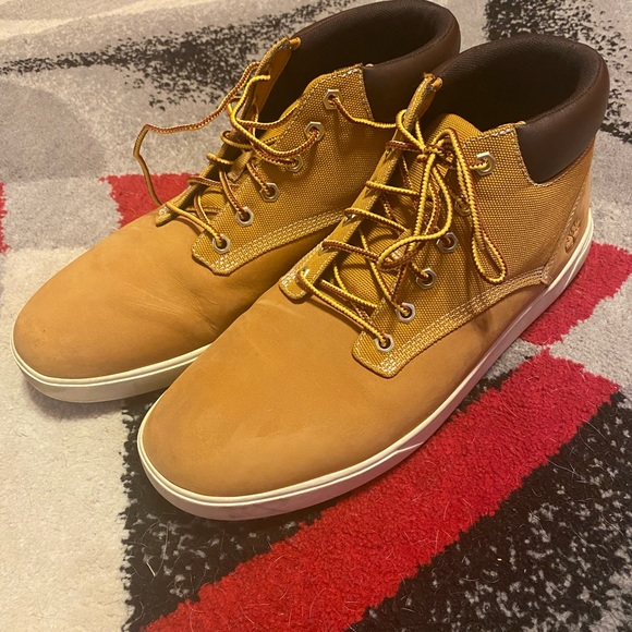 Men’s Timberland boots.Size 10.